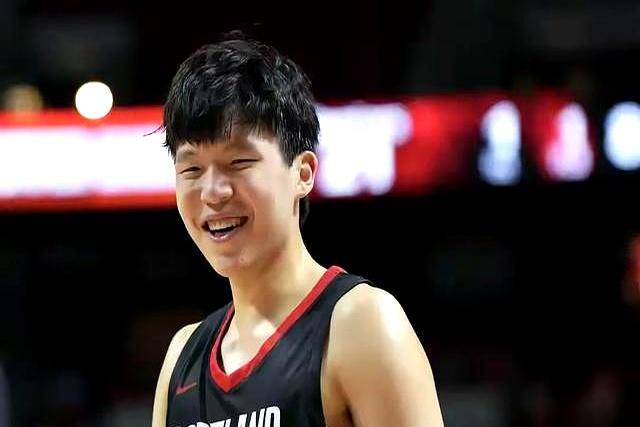 JackeyLove新星战术调整表现突出，勇士前途光明！